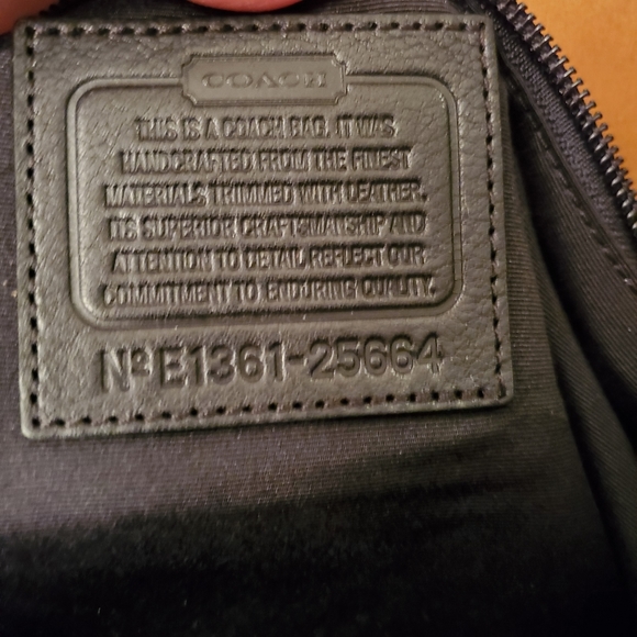 Coach Black Legacy Signature EW Duffle - Picture 5 of 8